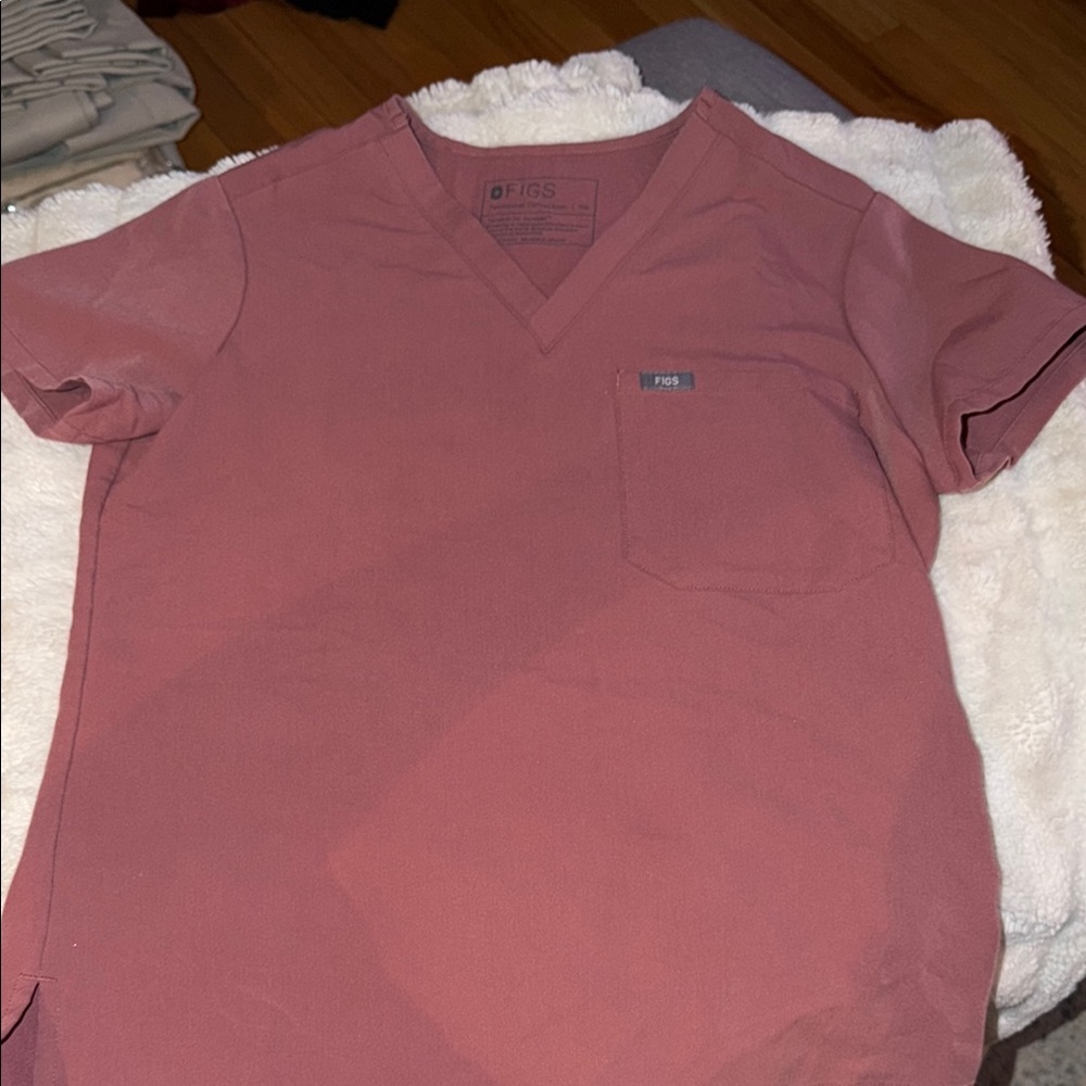 FIGS Catarina One Pocket Scrub Top Pink